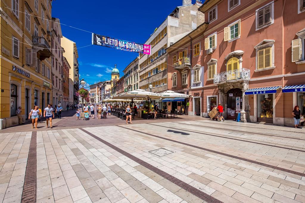 Main Square Studios Rijeka Exterior photo